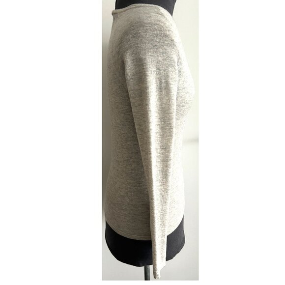 Lord & Taylor V-Neck Light Grey Cashmere Cardigan Sz S - Picture 3 of 8